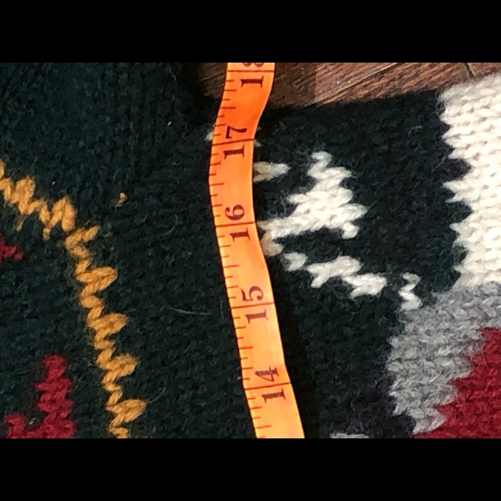 Vintage handknit 100% wool ski sweater by Beaver Canoe - Picture 5 of 7